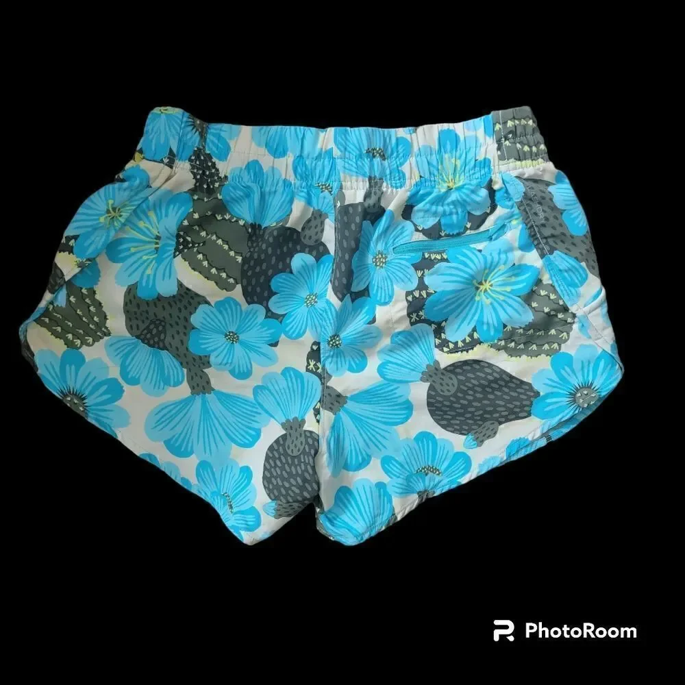 The North Face Class V Floral Shorts. Size S.